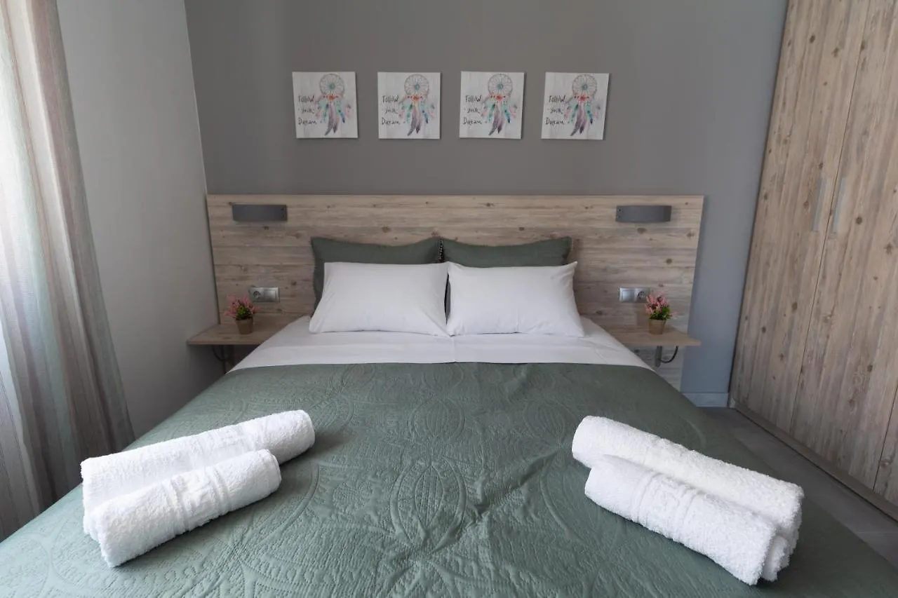 Golden Seaside 2 Apartment Nea Roda Greece